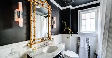 Зеркало в ванную комнату