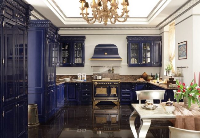 Кухонные гарнитуры