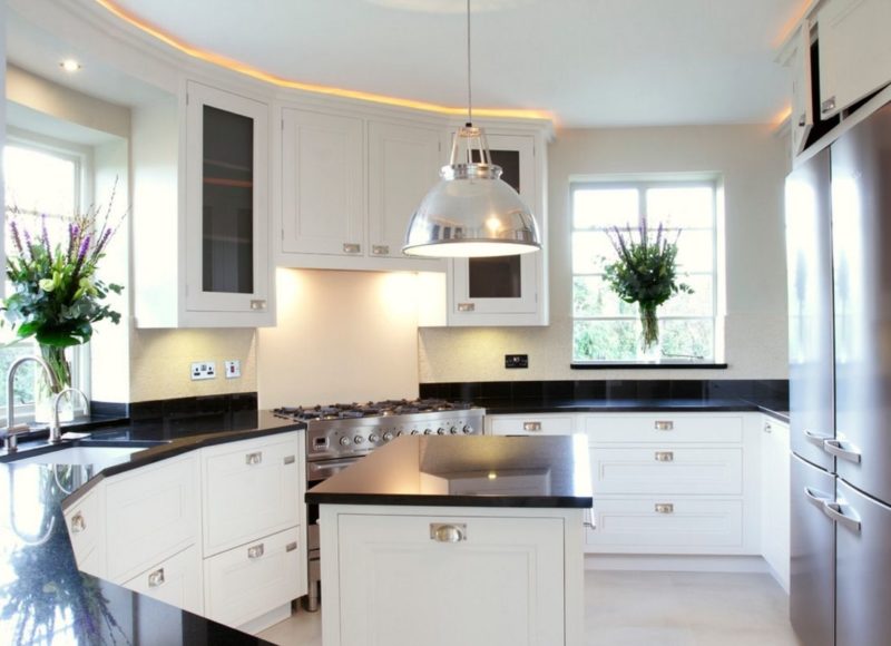 Кухонные гарнитуры