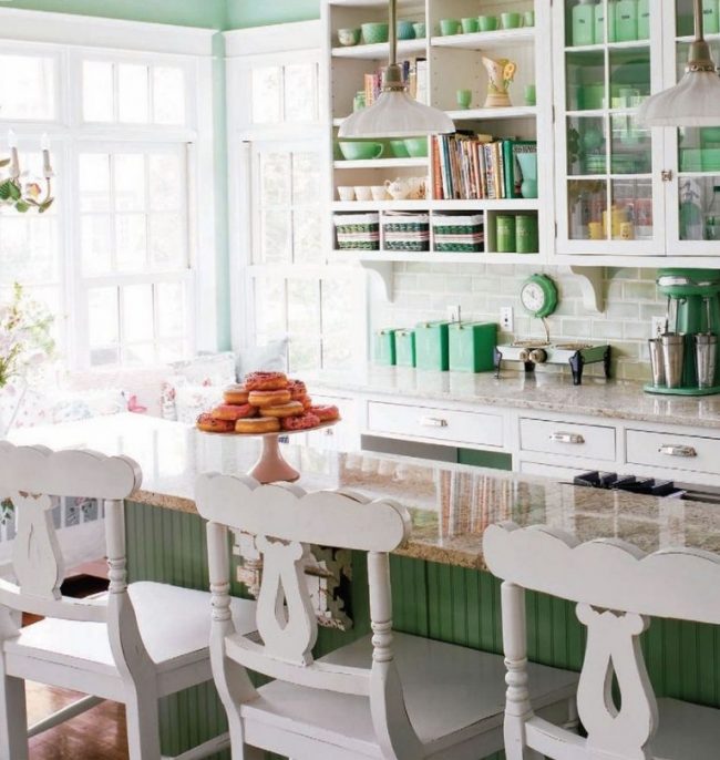 Кухонные гарнитуры