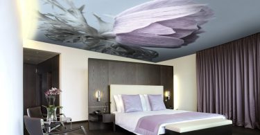 натяжные потолки для спальни фото