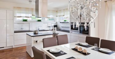 Дизайн кухни в частном доме