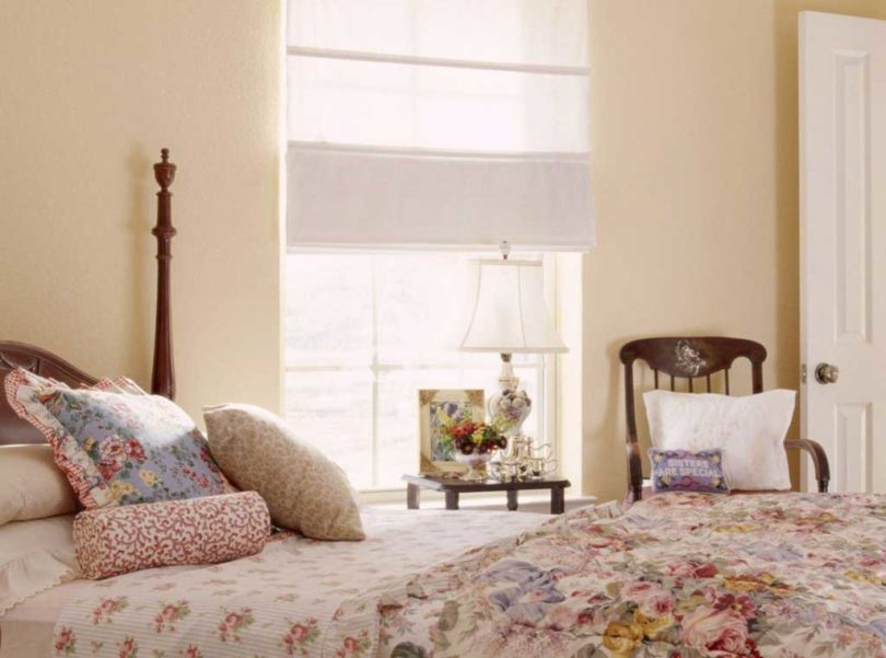 Римские шторы в спальню