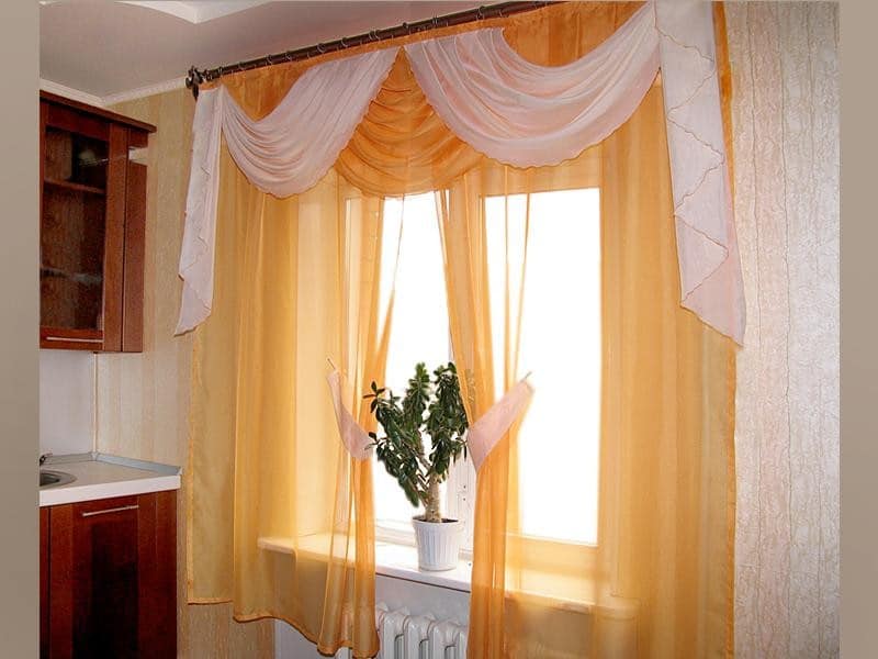 ламбрекен в оформлении кухни