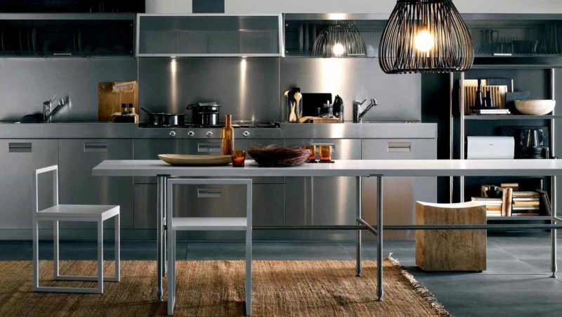 Кухня из металла