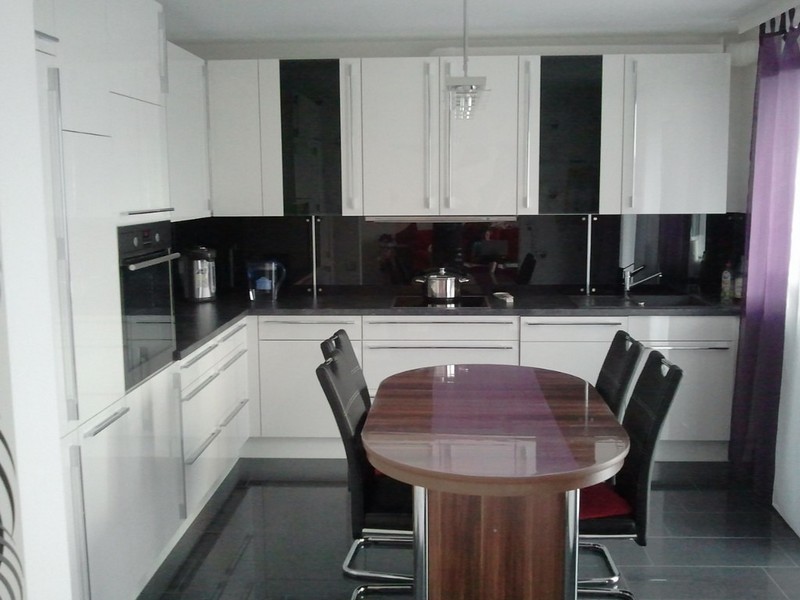 Дизайн: кухня в стиле хай-тек