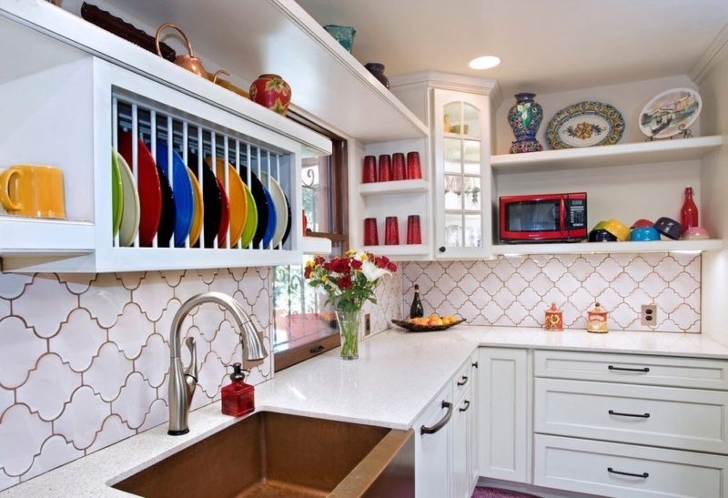 Керамическая плитка на кухне как элемент декора