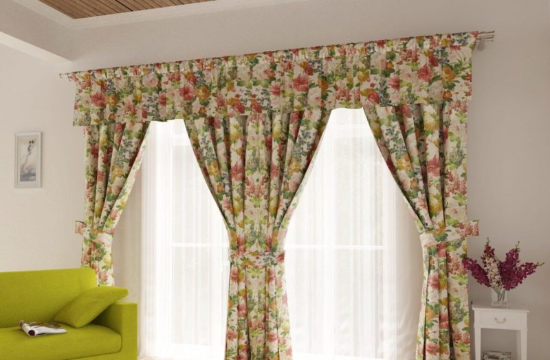 Стиль прованс на кухне: выбор ткани для шторы