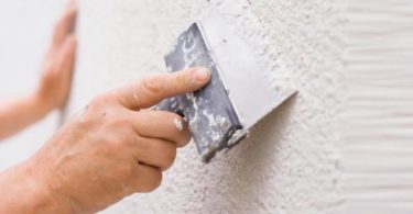 Как штукатурить стены