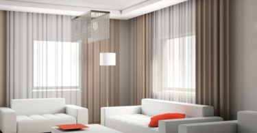 Как выбрать шторы в зал, с балконом