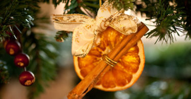 елочная игрушки из сушеных апельсинов